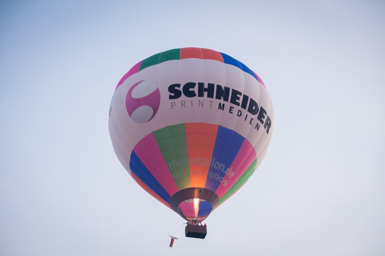 Comment communiquer grâce au ballon publicitaire géant gonflable ?