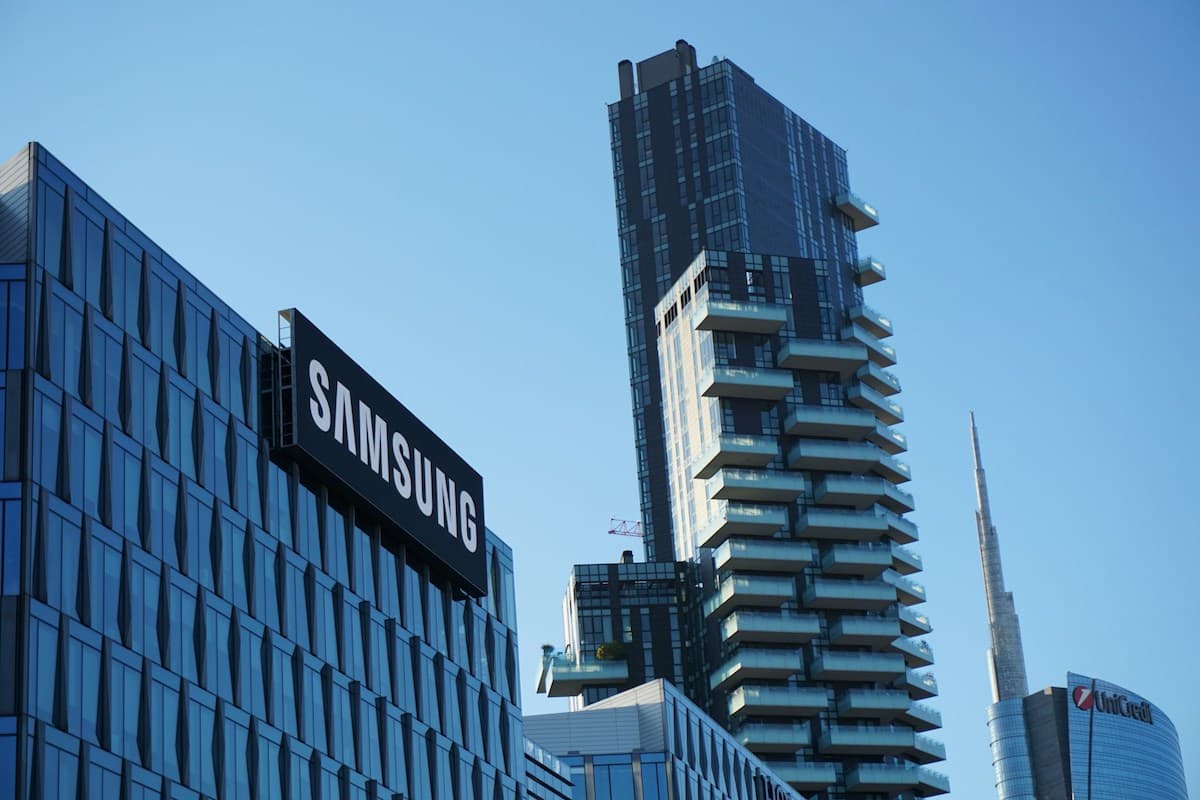 Face à une baisse de CA, Samsung instaure 6 jours de travail par semaine à ses cadres dirigeants