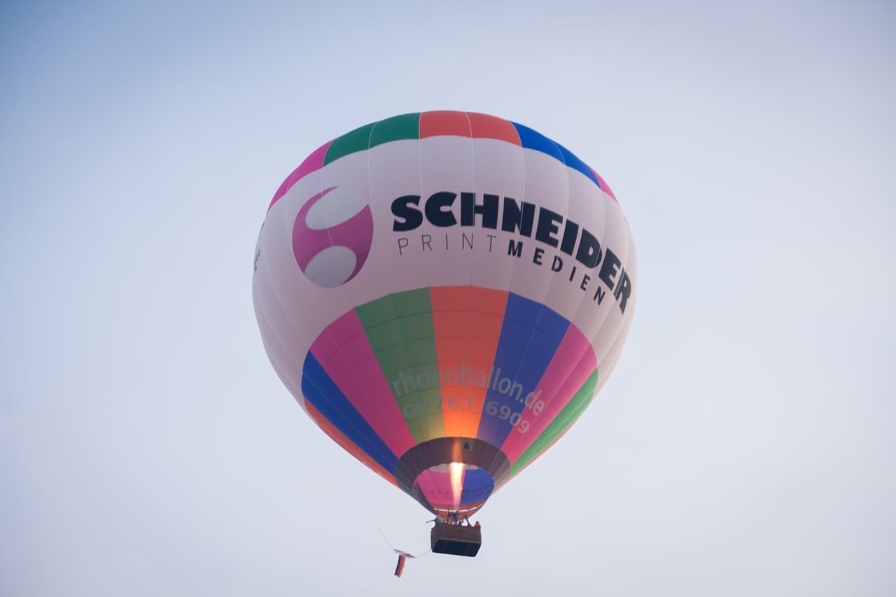 Comment communiquer grâce au ballon publicitaire géant gonflable ?