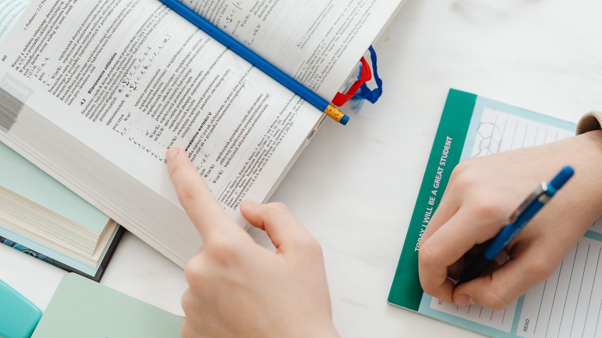 Congé de révision pour apprentis : 5 jours payés avant les examens