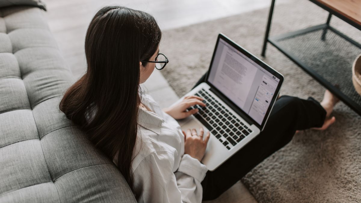 Comment l’hyperconnexion en télétravail augmente les risques psychosociaux ?