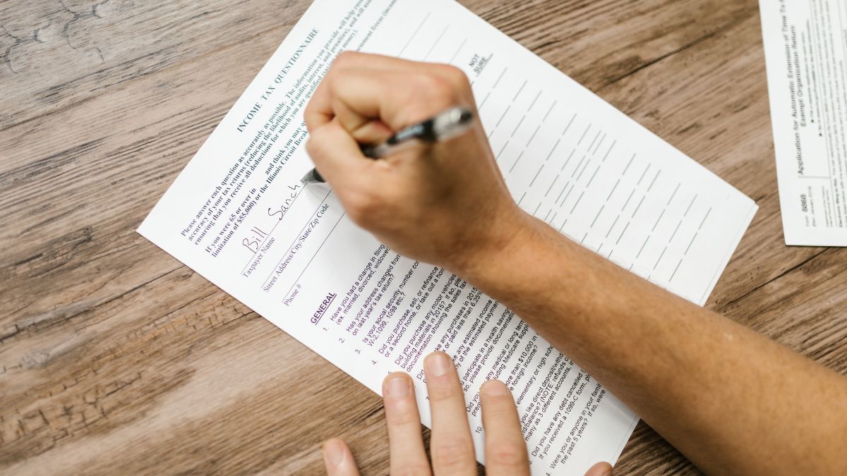 Pourquoi certaines entreprises remplacent les lettres de motivation par des questionnaires IA ?