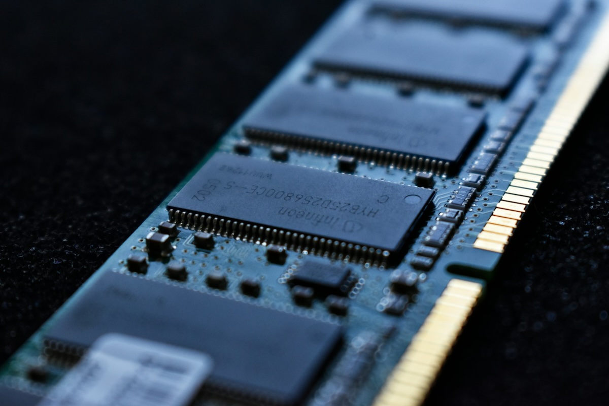 Les prix de la RAM devraient encore augmenter en 2026 : impact sur le marché technologique mondial