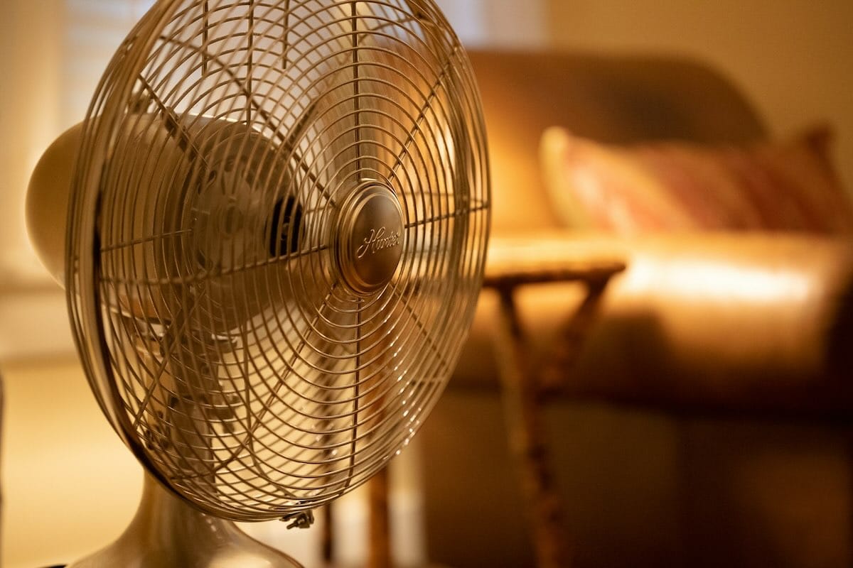 Comment rafraîchir son logement sans climatisation : une solution écologique et économique pour l&rsquo;été