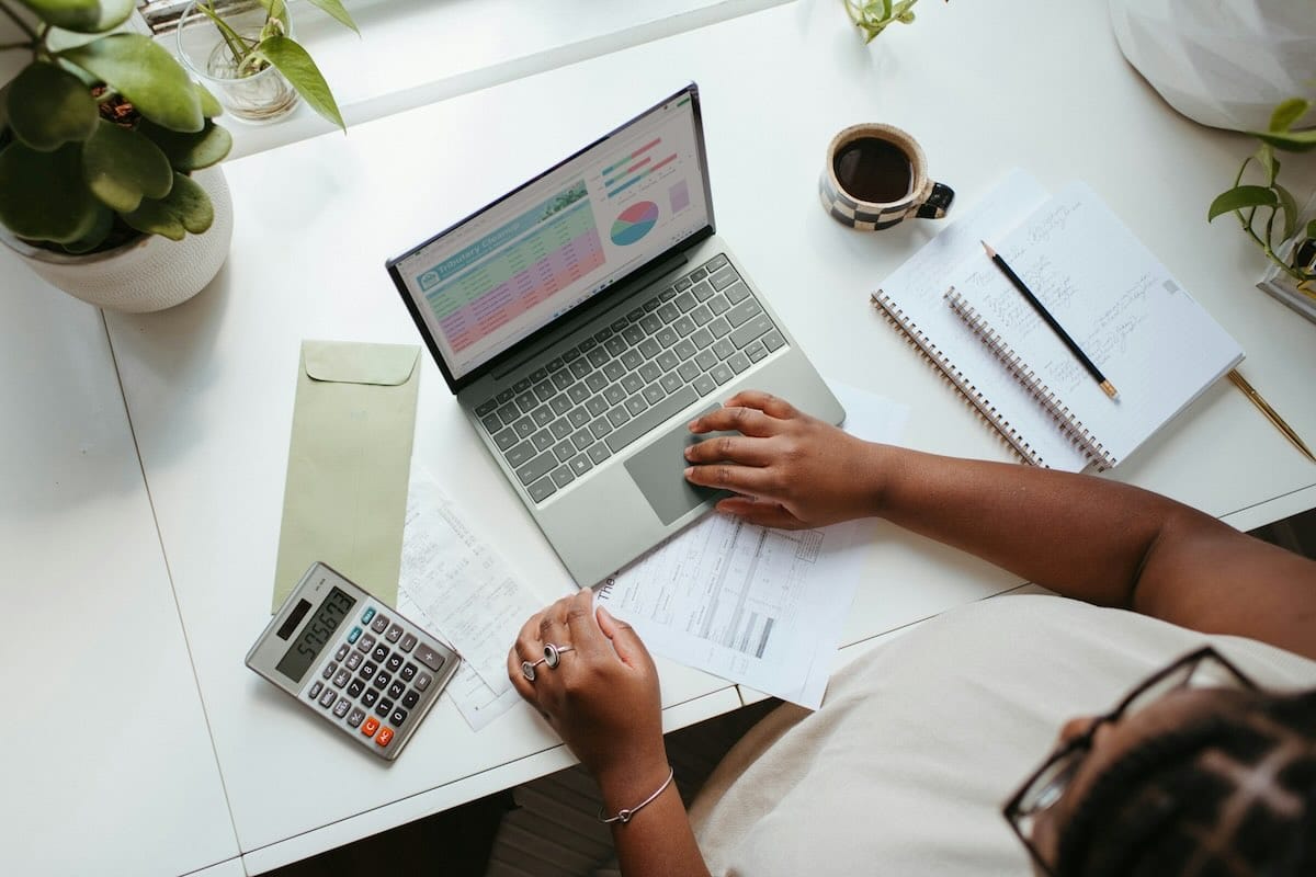 Pourquoi passer de l&rsquo;auto-entreprise à une SASU : avantages fiscaux et responsabilisation