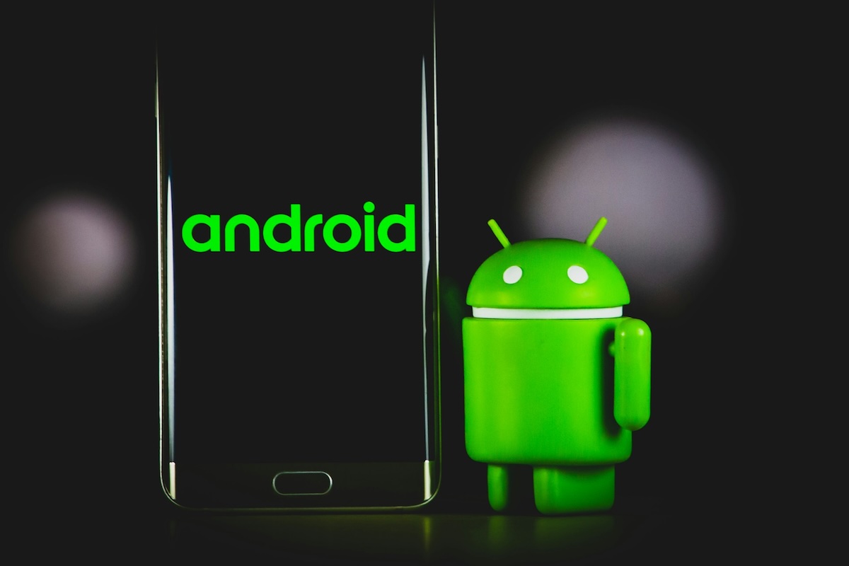 Pourquoi Android AICore occupe jusqu&rsquo;à 11 Go sur votre smartphone : Google clarifie les raisons