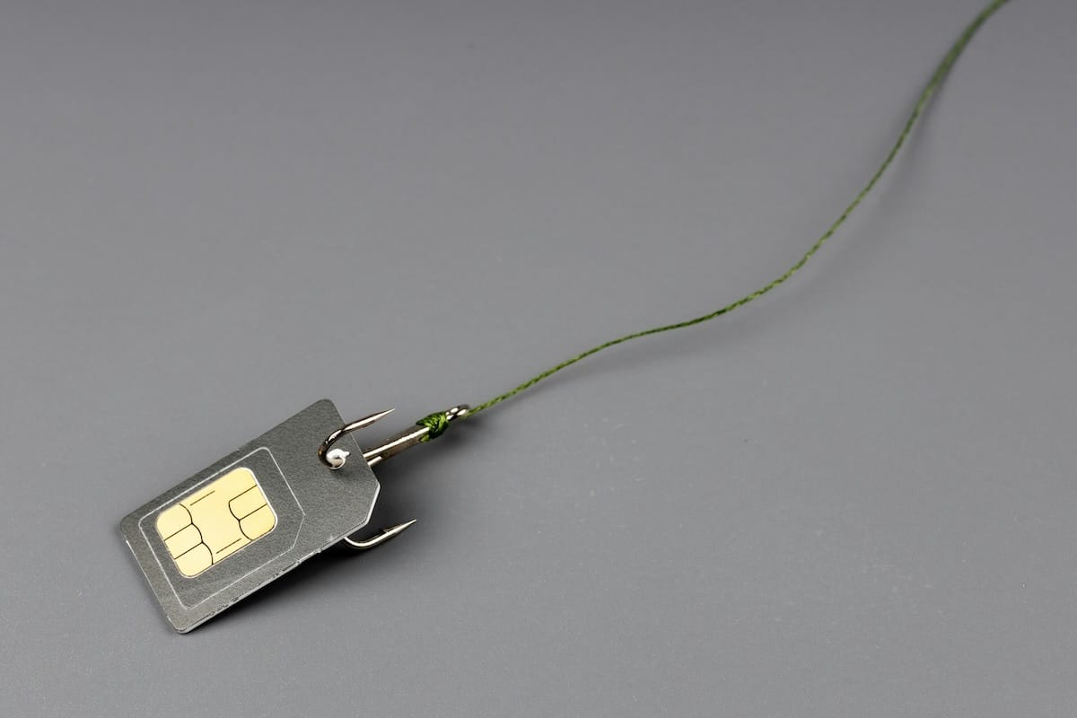 Comment éviter l&rsquo;arnaque à la carte SIM en France en 2026